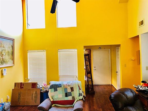 5th image of 6955 Foxbrook Dr