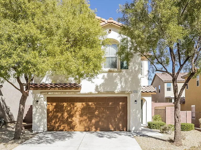 9256 Wild Stampede Ave — Photo 1