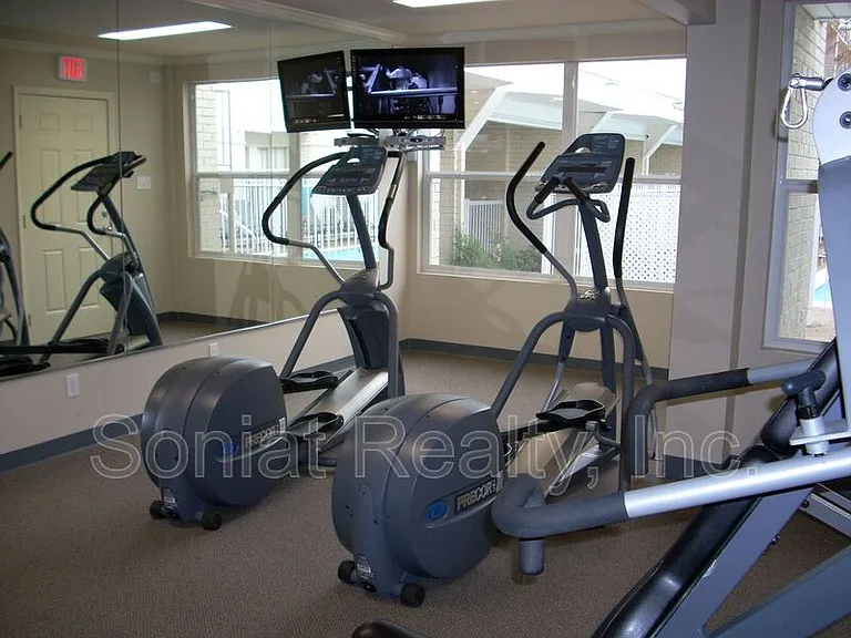 3805 Houma Blvd #C236 — Photo 10
