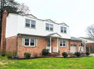 150 Huntington Dr, Virginia Beach, VA 23462