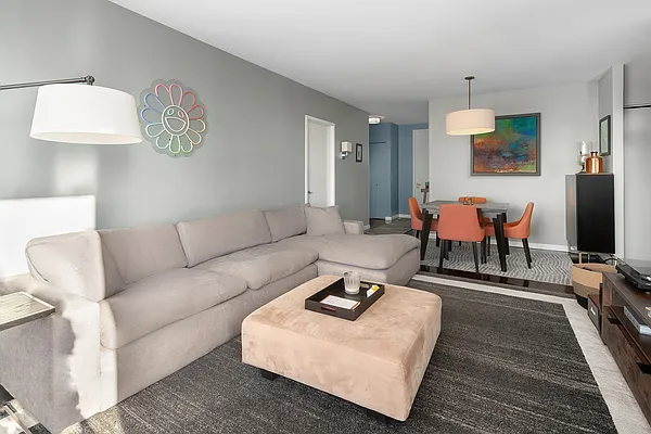 Rented by Coleman Real Estate Group | media 18