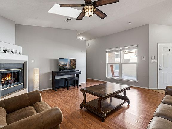 5th image of 8311 Calle Avion NE