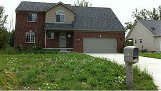 1st image of 4893 Castlewood Dr