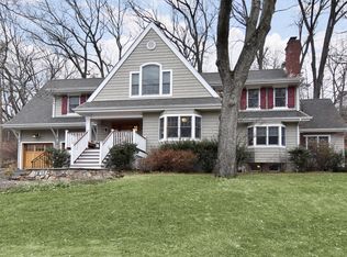 50 Markwood Rd, Ardsley, NY 10502