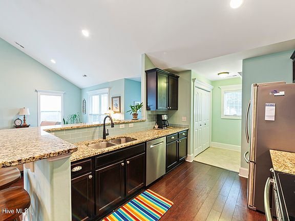 4th image of 1110 Caney Court