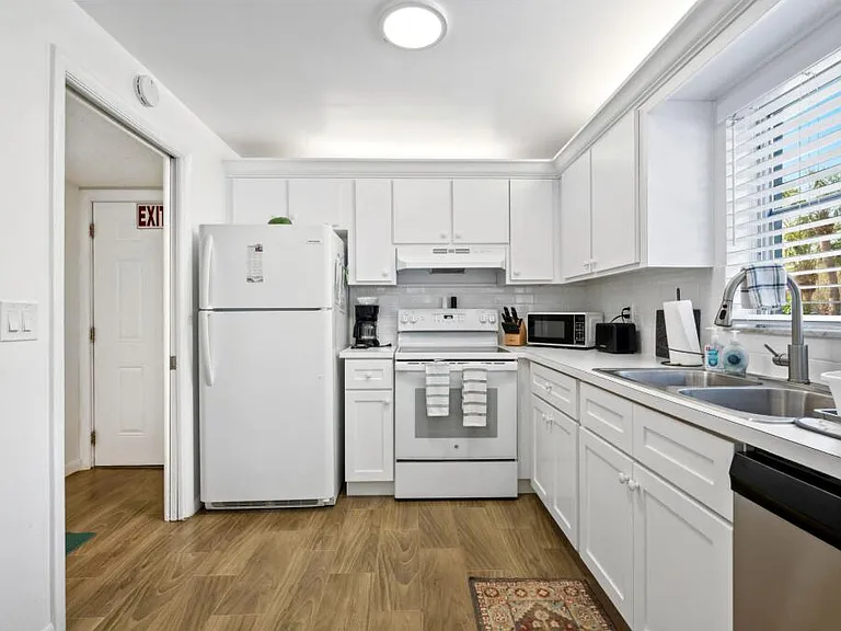 308 Southwind Ct #1 — Photo 10