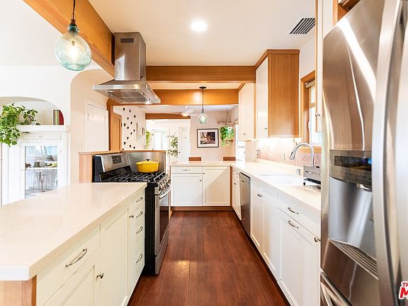 2nd image of 4117 Shelburn Ct