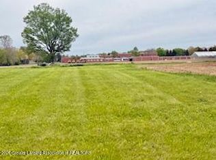2817 Black Oak St, Webberville, MI 48892