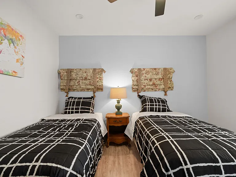 14500 Las Palmas Dr #36 — Photo 11