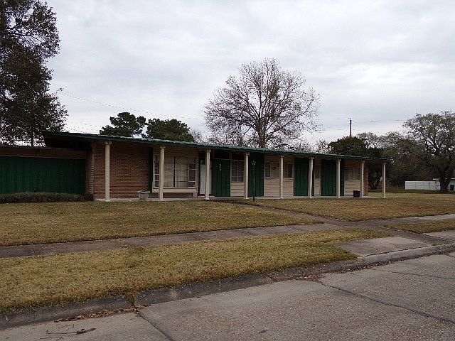 1st image of 510 Lilac Ave