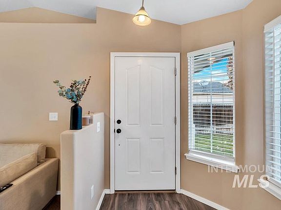 5th image of 2918 Bianco St