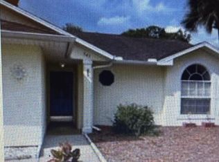 541 Belfast Ter, Sebastian, FL 32958