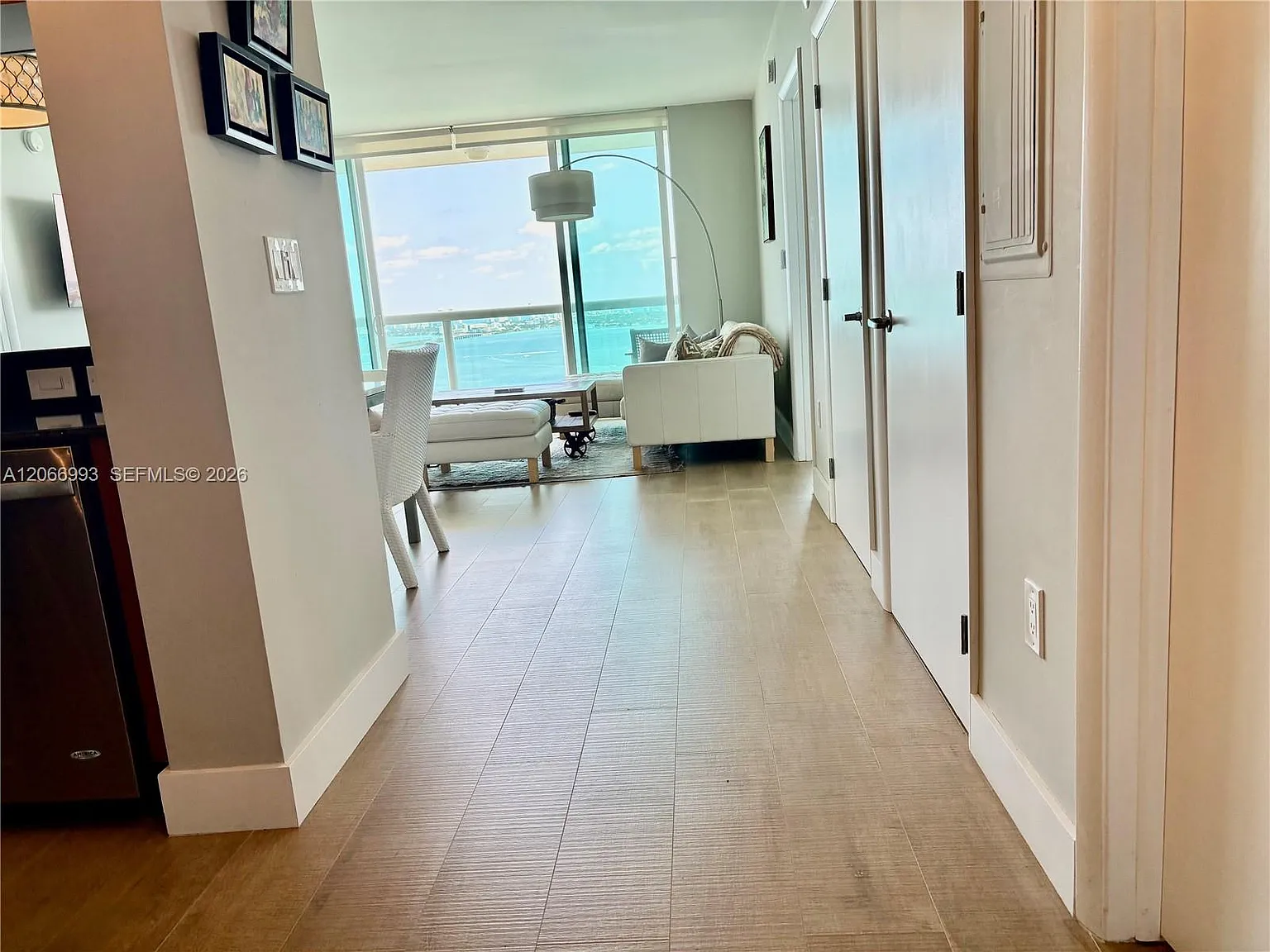 1800 Club Condo — Photo 3