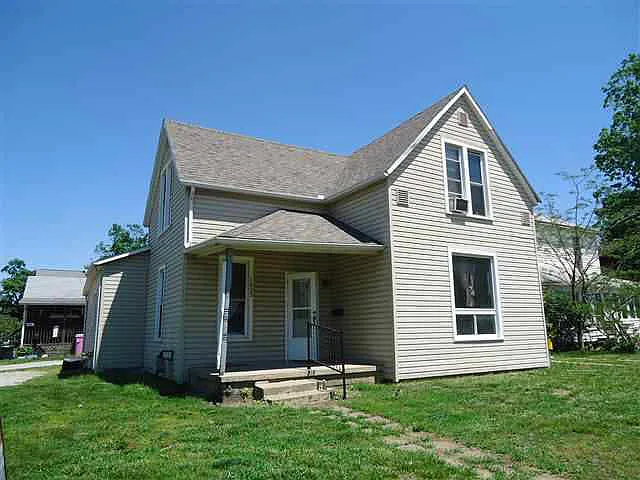 1003 E Center St photo 1