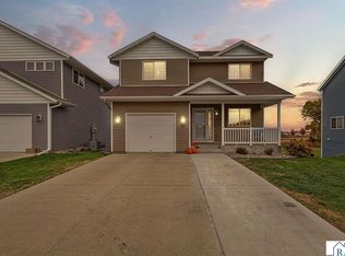 87 Benson Trl, North Mankato, MN 56003