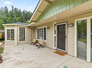 1755 E 43rd Ave, Eugene, OR 97405