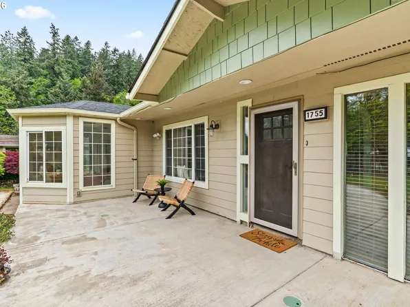 1755 E 43rd Ave, Eugene, OR 97405