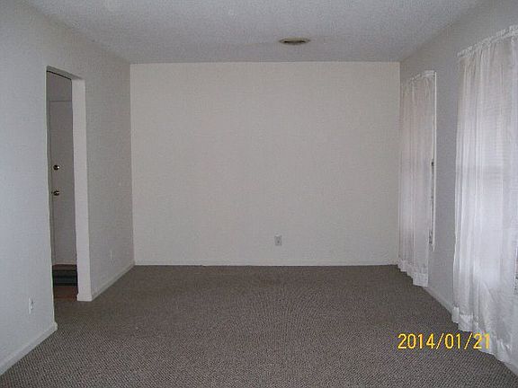 5th image of 277 Deerwood Dr