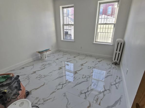 1040 Bay Ridge Ave FLOOR 2