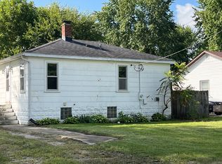 495 E 3rd St, Coal City, IL 60416