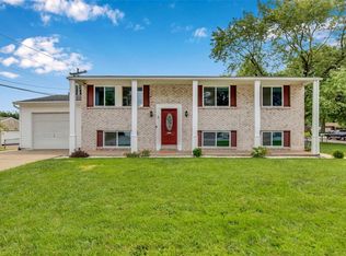 5 Saint Lawrence Dr, Saint Peters, MO 63376