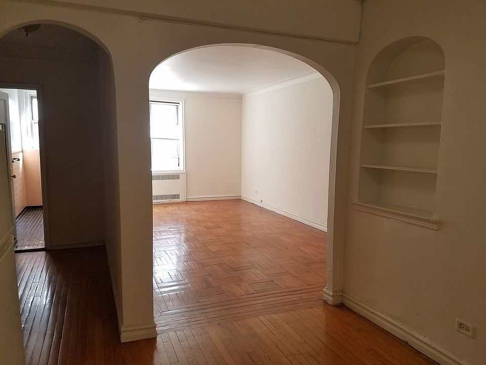1st image of 4130 46th St APT 1K