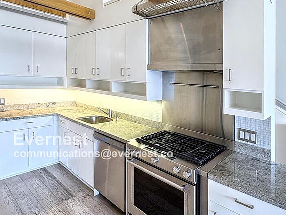 2nd image of 993 Tennessee St Unit 5