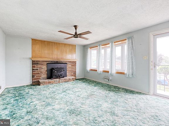 5th image of 8306 Berkfield Rd