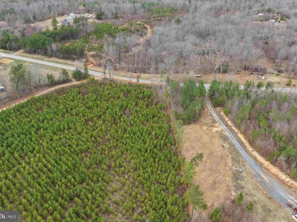 W River Road Tract Jr Cb Moon #2, Scottsville, VA 24590