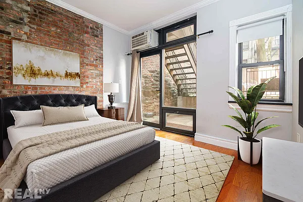 Rented by REAL New York | media 12