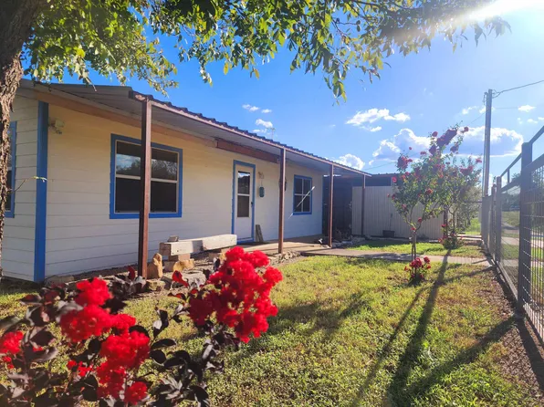 640 Wade, Tow, TX 78672