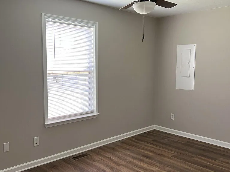 2102 Bennett Ct — Photo 6