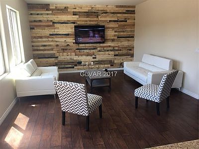 2nd image of 113 Peak Villa Ave