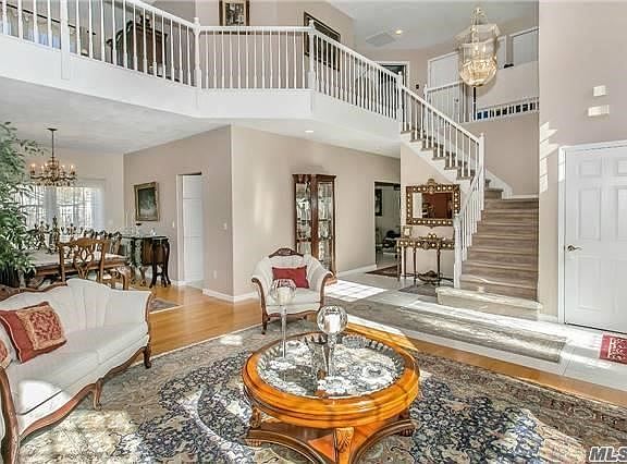 4th image of 5 Bayview Dr