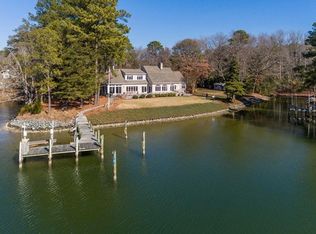 212 Holly Cove Rd, White Stone, VA 22578