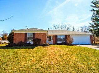 2128 Knoll Dr, Dayton, OH 45431