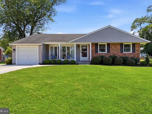 436 Valley Run Dr, Cherry Hill, NJ 08002