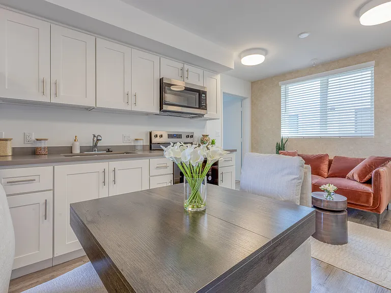 5300 Crenshaw Blvd — Photo 14