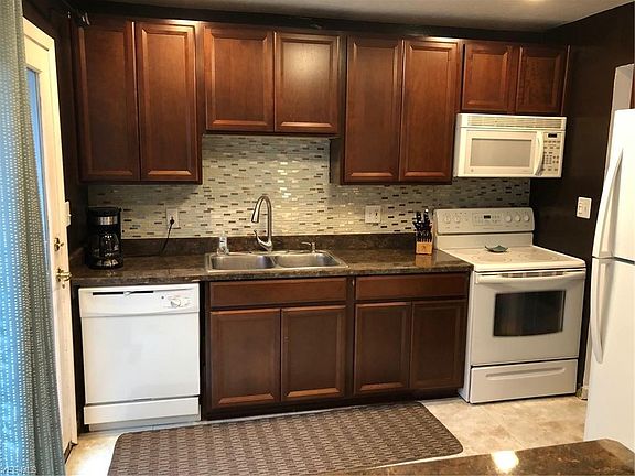 2nd image of 9101 Munich Dr