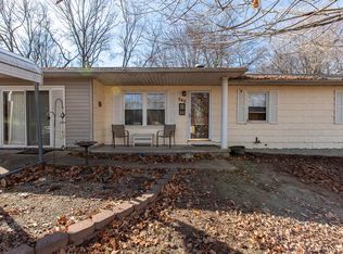 640 N 5th St, Petersburg, IN 47567
