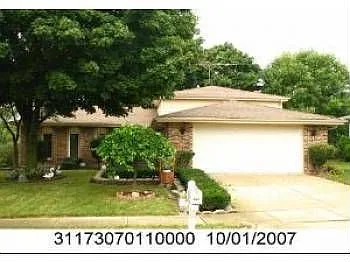 624 Highland Rd photo 1