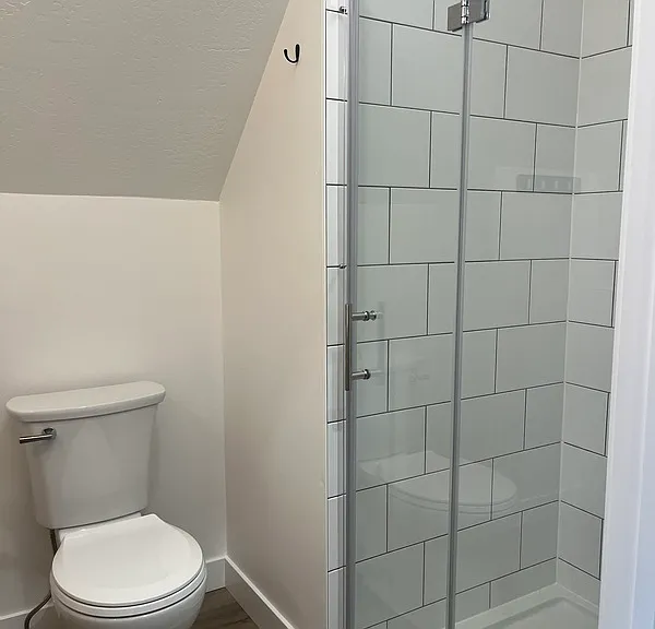 446 Michigan Ave #4 — Photo 9