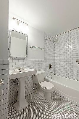3rd image of 80 Madison Ave APT 2D