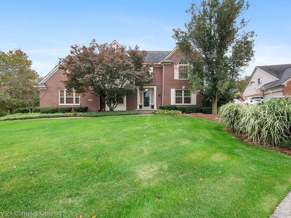 39711 Manchester Ct, photo 2