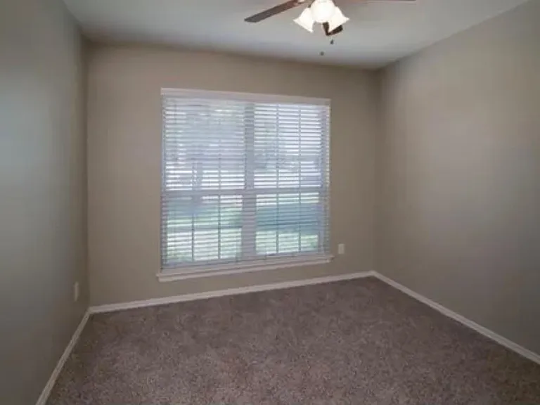 4909 Vaquero Ct — Photo 15