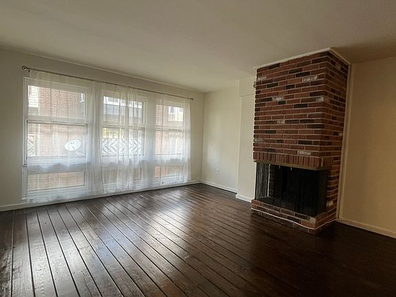 2nd image of 1129 Rodman St #4