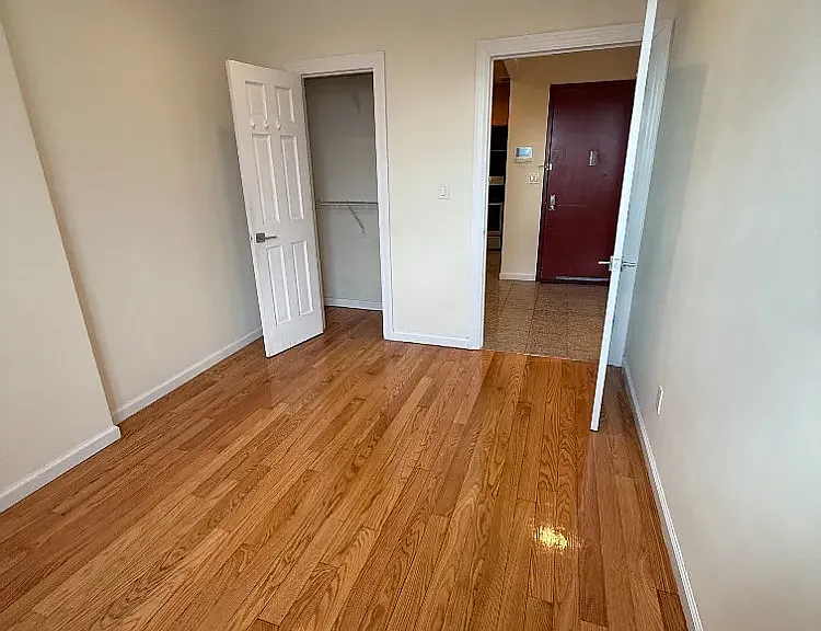 5125 Queens Blvd #4D — Photo 8
