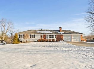 15608 Poplar St, Basehor, KS 66007