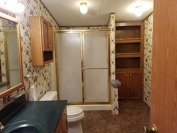 4th image of 10709 Hillcrest Ct