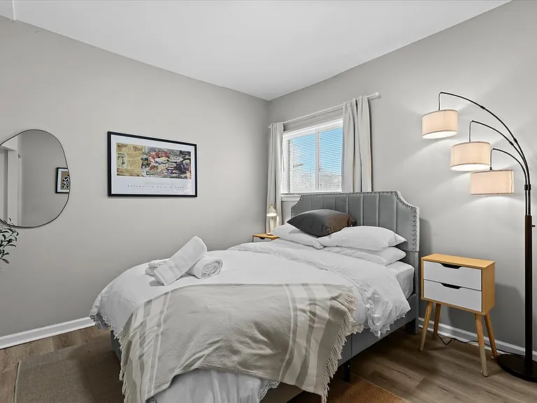 558 Marston St #1 — Photo 22
